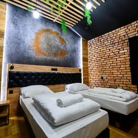 Lorda Apartment *